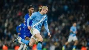 足球曝英超豪门盯上天才中卫，报价或破纪录